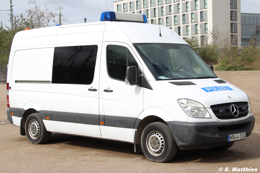 NRW 4-1241 - Mercedes-Benz Sprinter - TatortKw