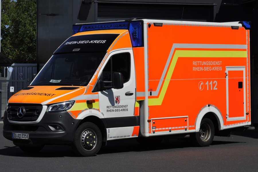 Rettung Rhein-Sieg RTW-02